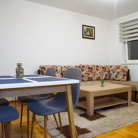 아파트 Apartman Jankovic 페일